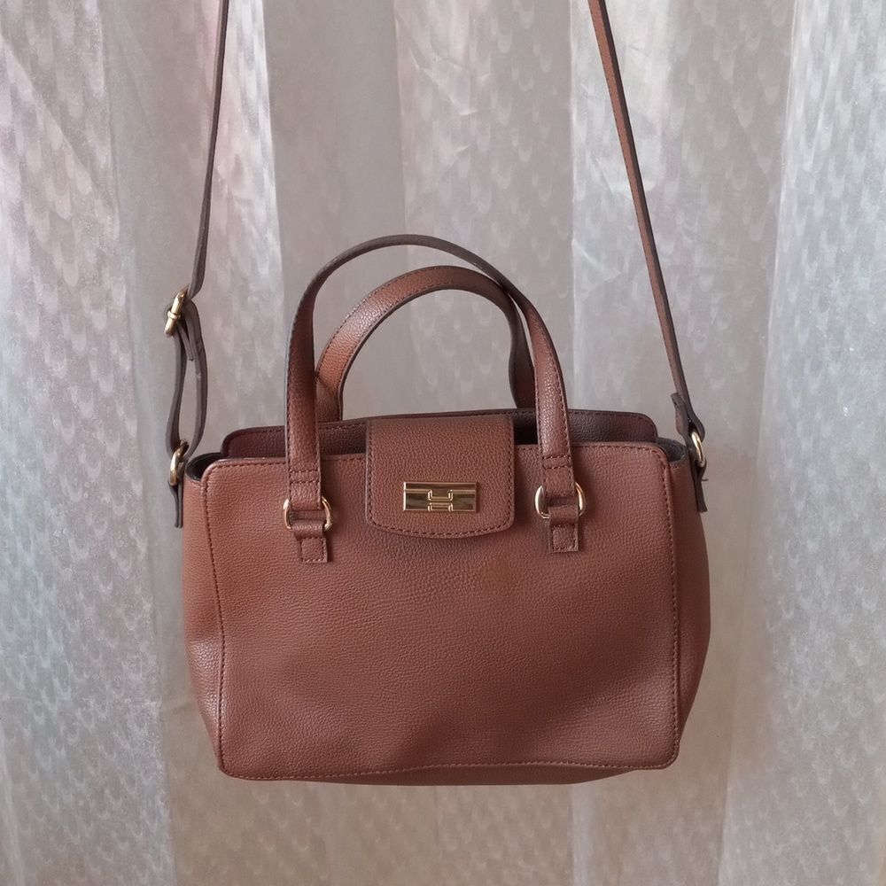 Tommy Hilfiger Tan Leather  Purse